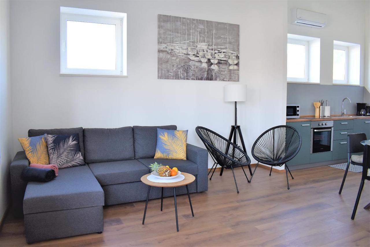Apartment Aci Marina Rab Banjol Esterno foto