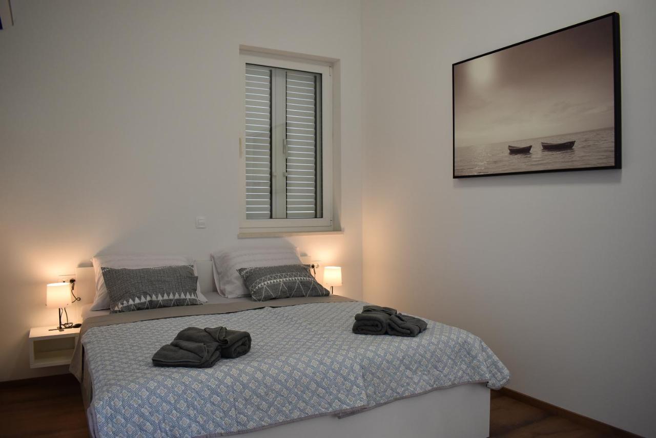 Apartment Aci Marina Rab Banjol Esterno foto